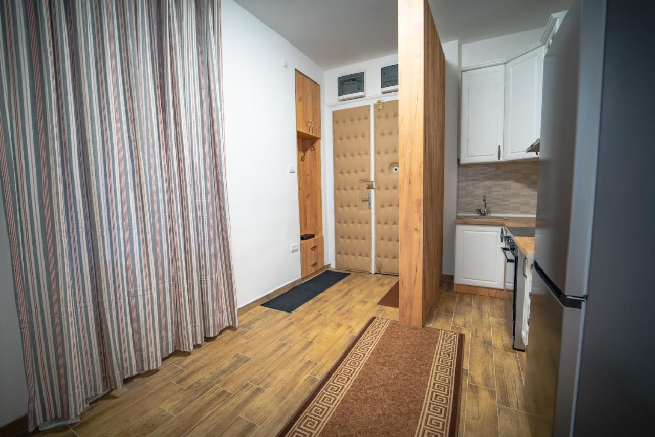 Botanical9, Centre, 2 Bedroom *