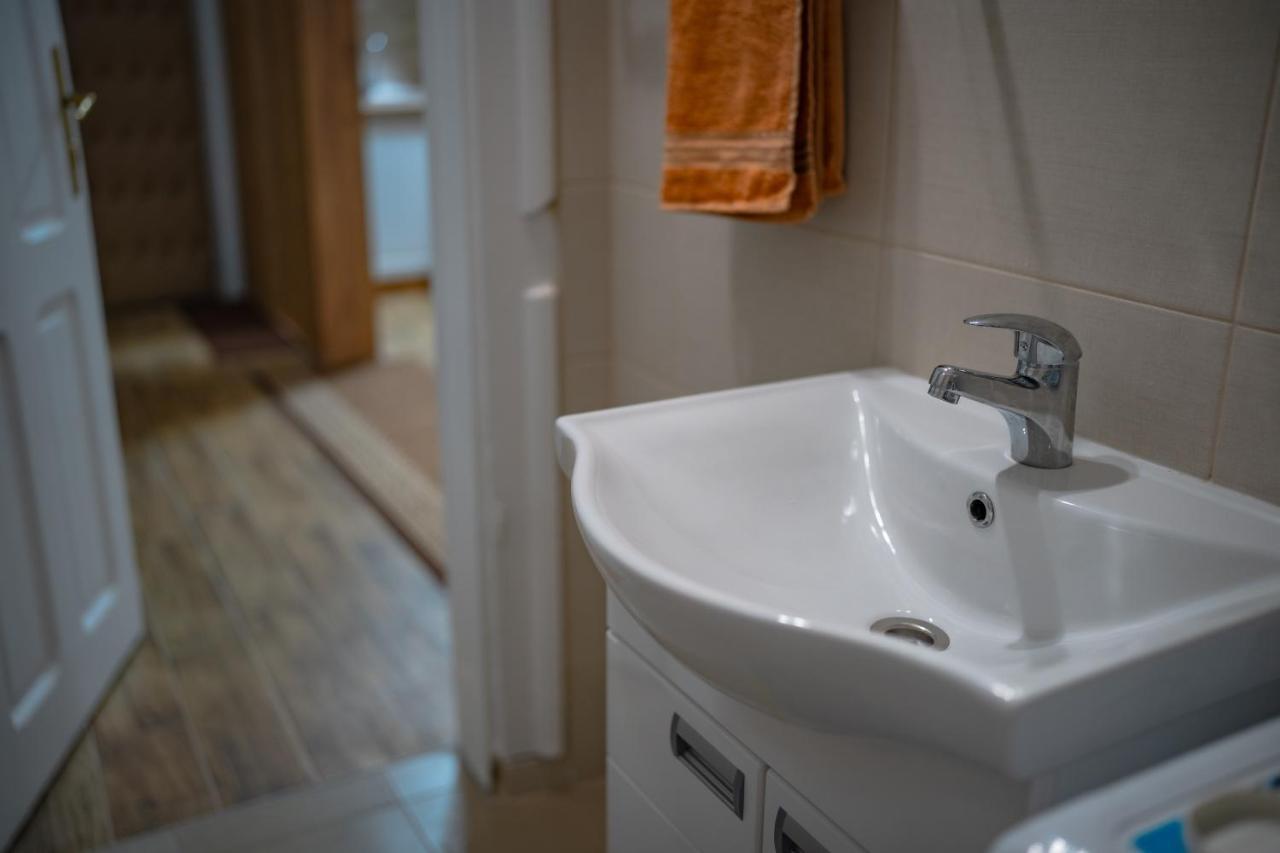 Botanical9, Centre, 2 Bedroom Belgrad
