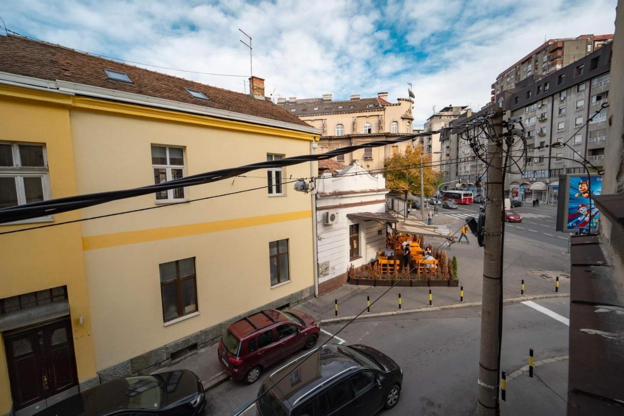 Botanical9, Centre, 2 Bedroom Apartment Belgrad